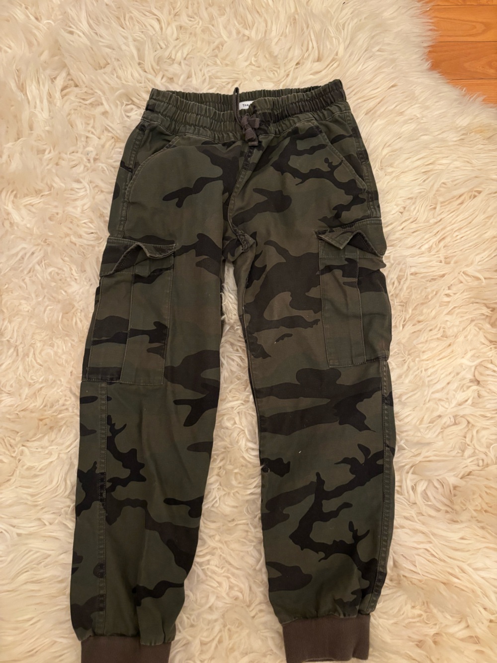 TNA women’s Camouflage Cargo Pants - Olive Green & Black